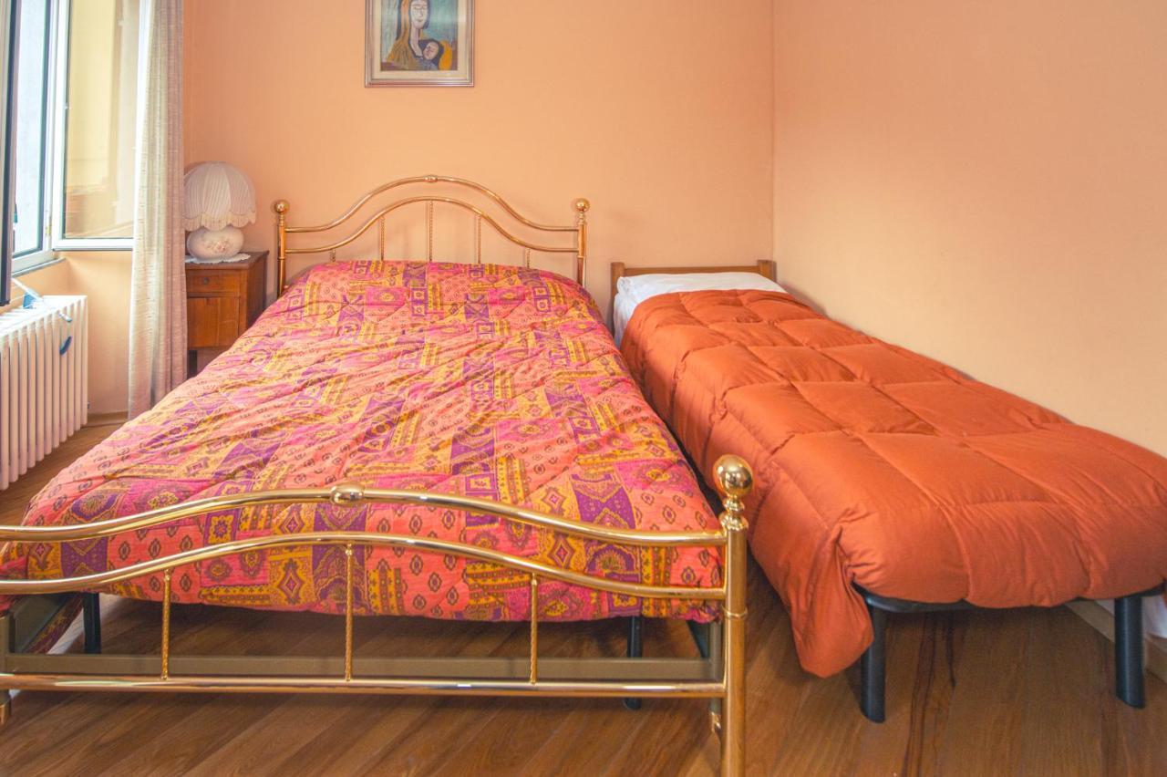 Relax Brugnato Apartment Bagian luar foto