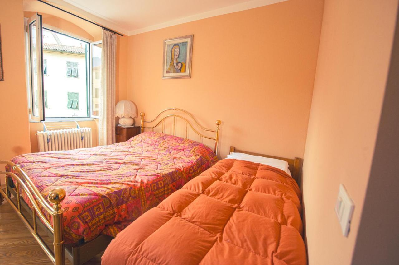 Relax Brugnato Apartment Bagian luar foto