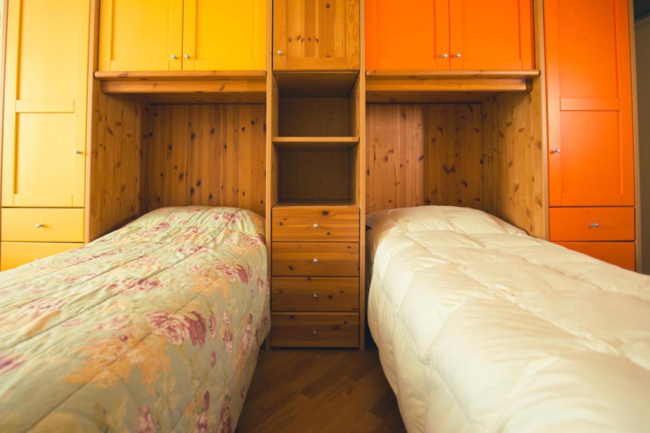 Relax Brugnato Apartment Bagian luar foto