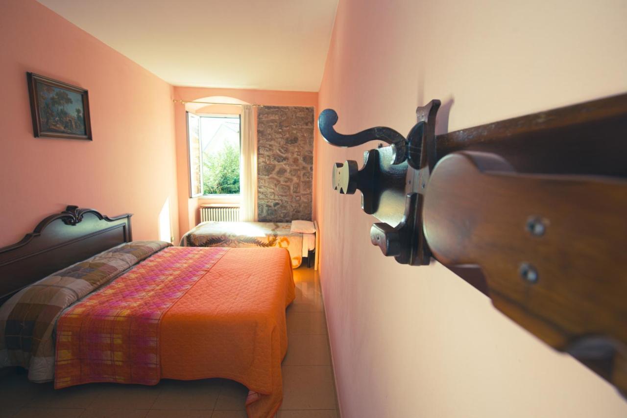 Relax Brugnato Apartment Bagian luar foto