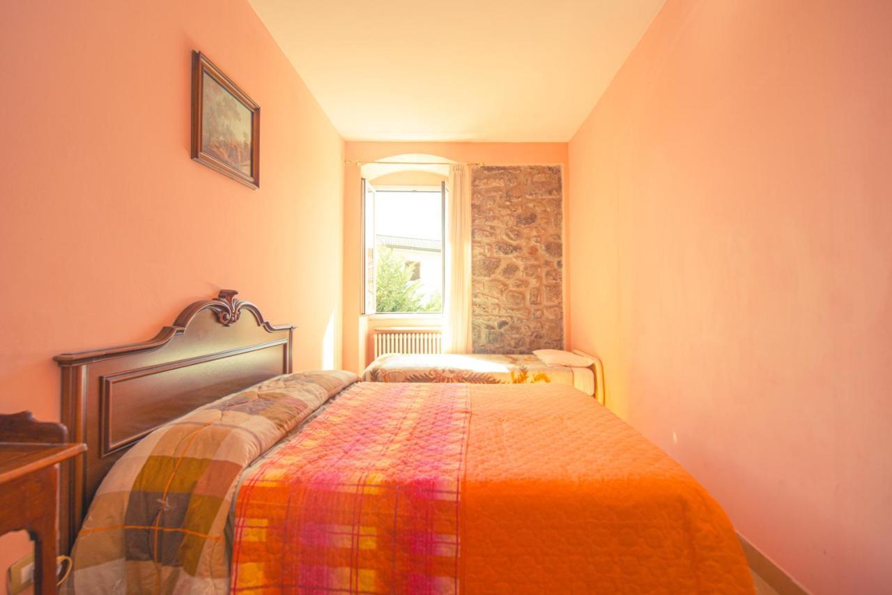 Relax Brugnato Apartment Bagian luar foto